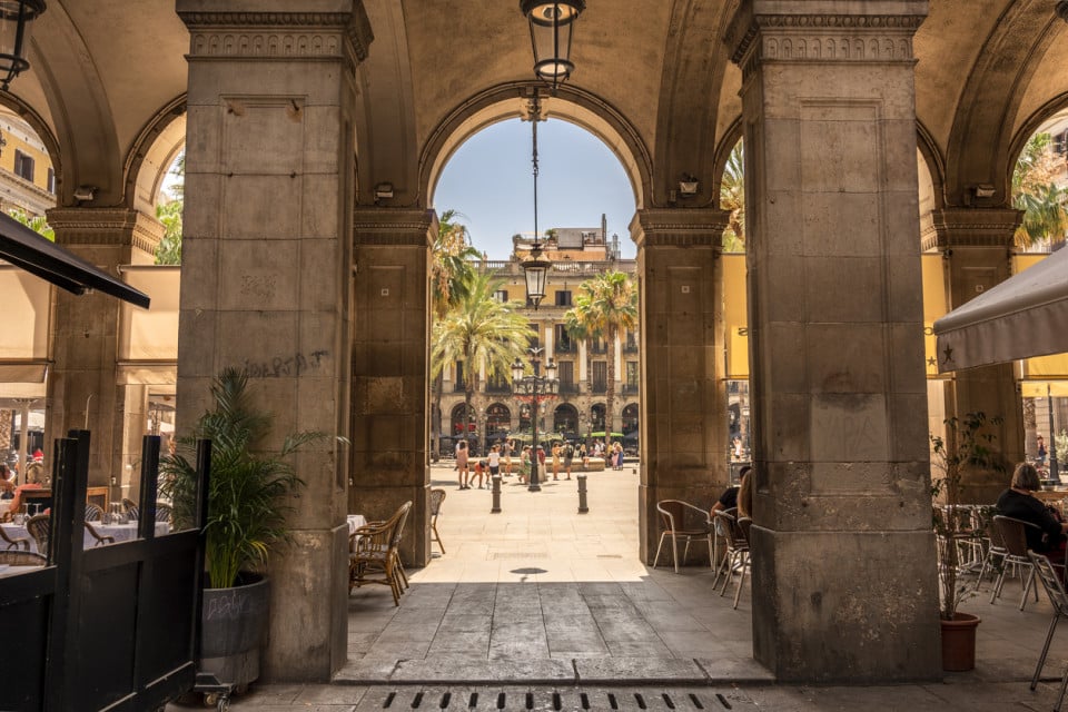 Plaza-Real-Gothic-quarter