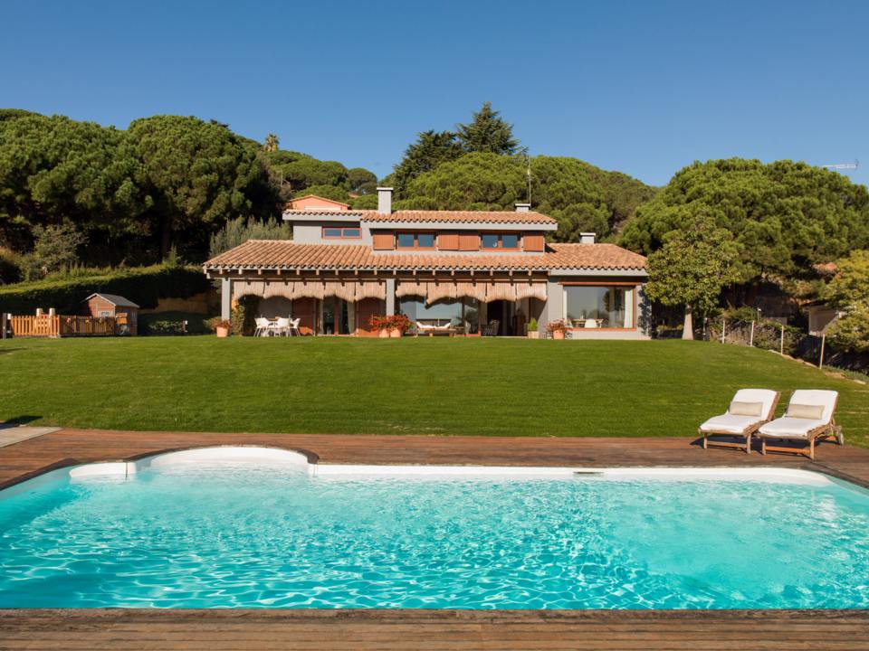 Family-friendly Maresme properties for sale