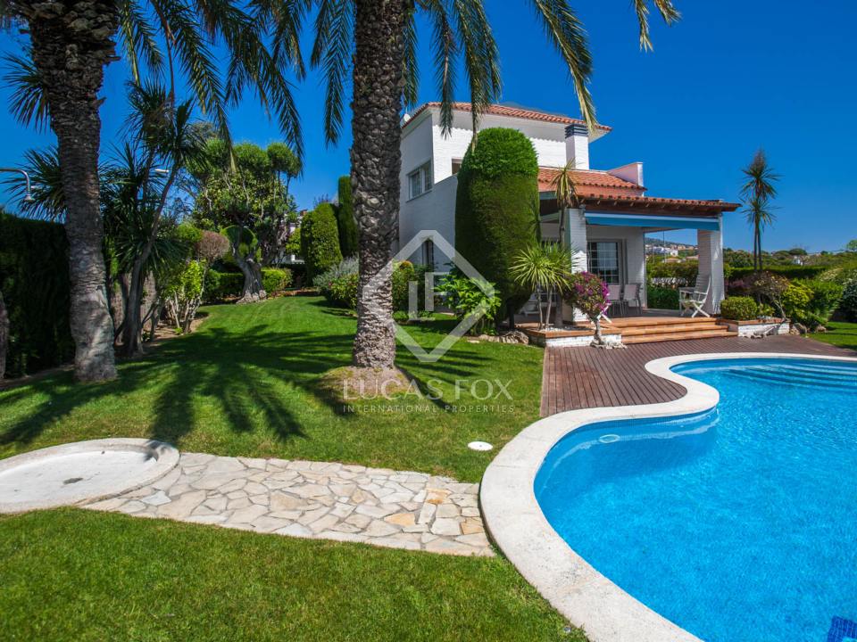 Family-friendly Maresme properties for sale